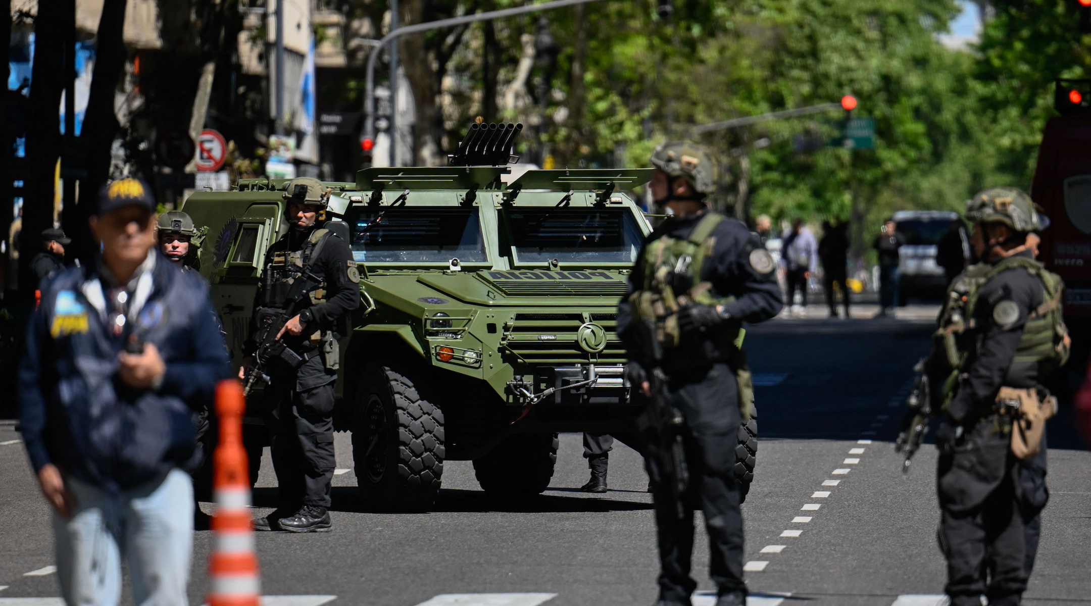Les ambassades américaine et israélienne victimes d'alertes à la bombe à Buenos Aires