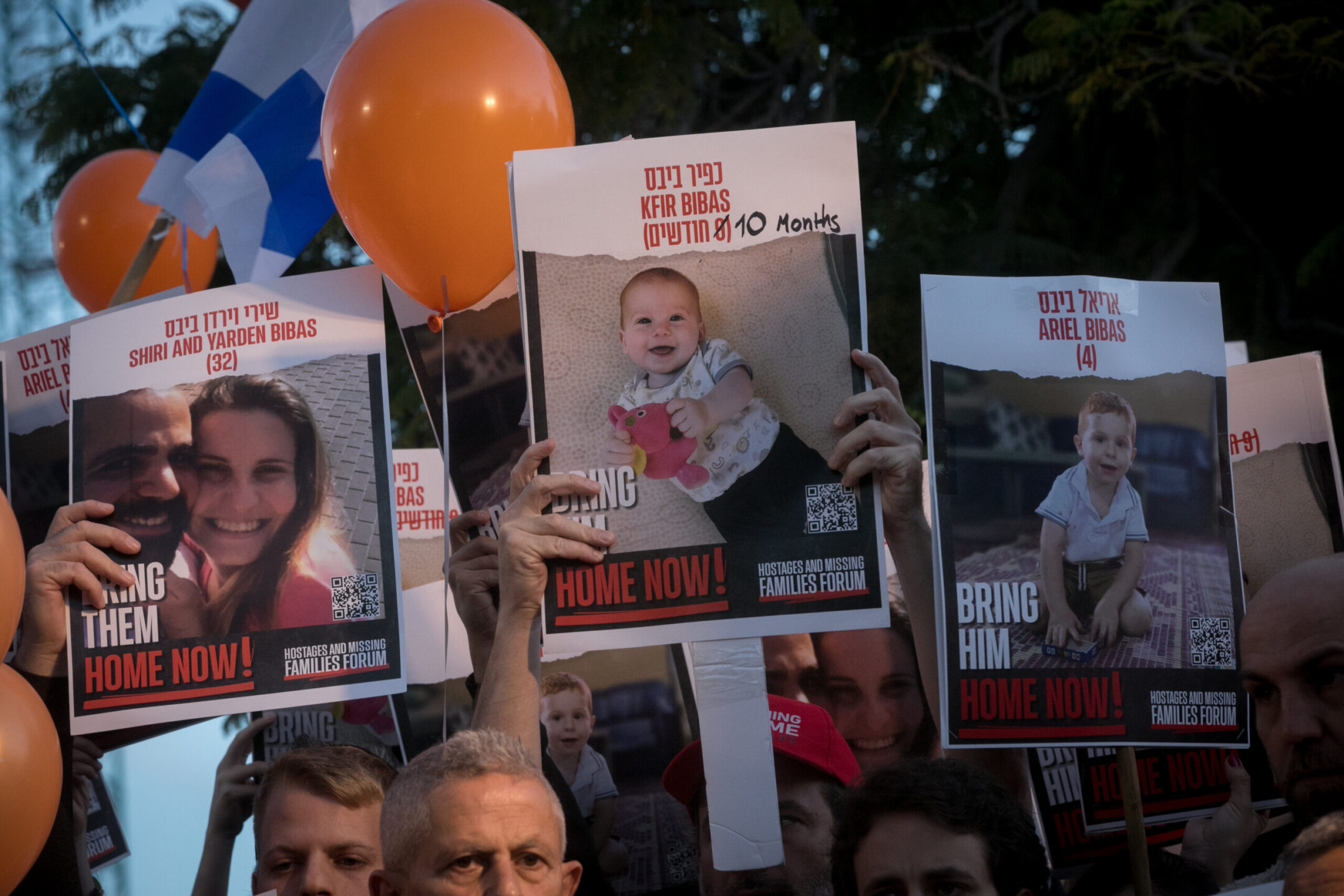 Israël enquête sur les allégations du Hamas selon lesquelles les enfants Ariel et Kfir Bibas auraient été tués à Gaza
