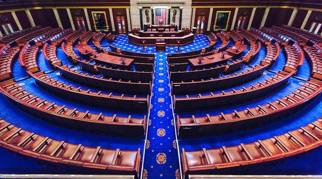 House appelle les présidents du MIT et de Harvard à démissionner en raison de l'antisémitisme sur les campus, avec 125 démocrates votant contre