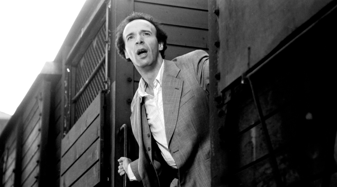 "La vie est belle" est sorti dans les salles américaines il y a 25 ans.  L'humour du film sur l'Holocauste soulève des problèmes qui persistent aujourd'hui.