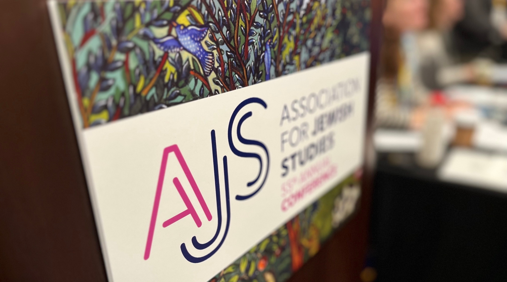 Qu’est-ce que l’antisémitisme ?  Lors d'une conférence sur les études juives, les chercheurs utilisent les archives comme guide – et comme avertissement