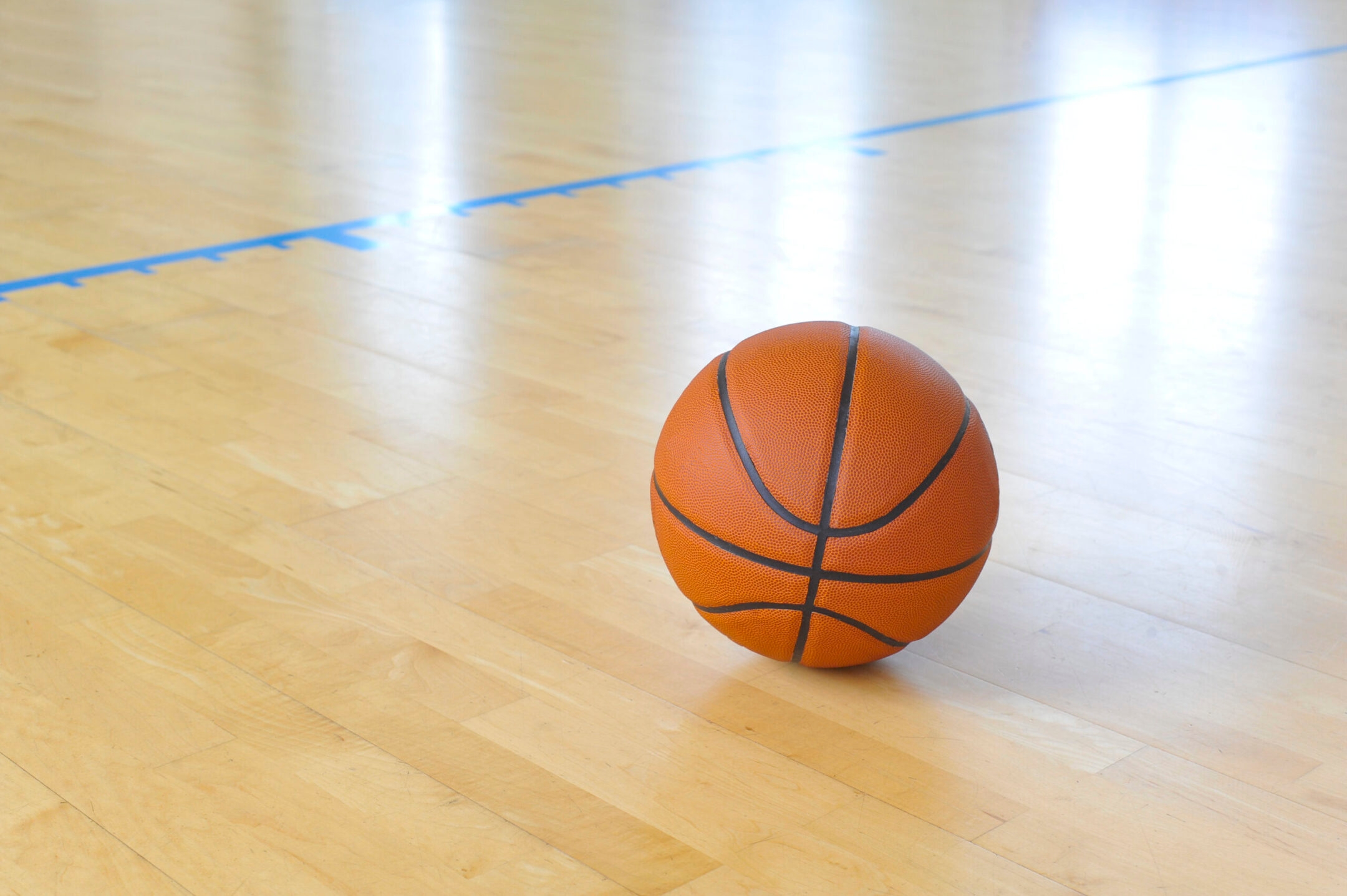Un entraîneur de basket-ball féminin licencié dans une école de New York où des joueuses criaient des insultes antisémites à l'encontre d'opposants juifs