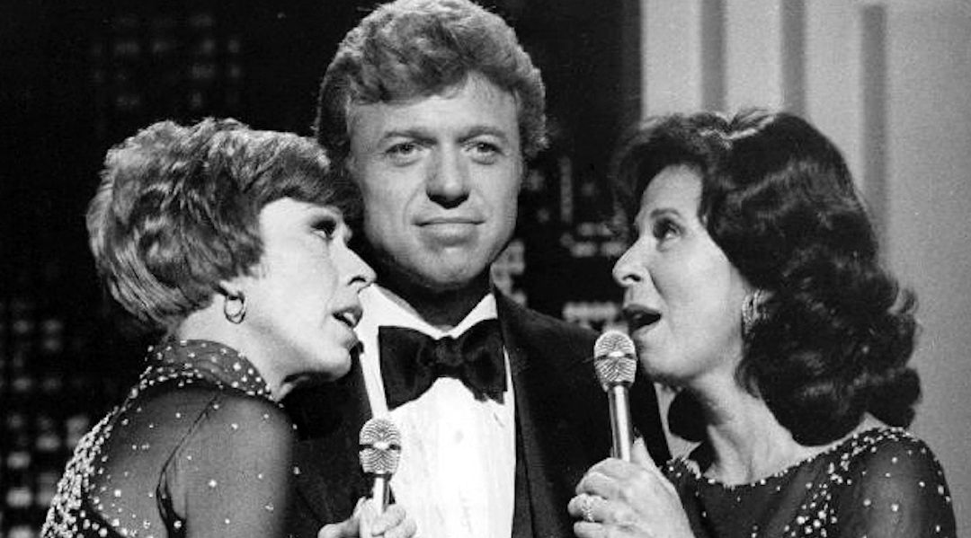 Le chanteur Steve Lawrence, fils d'un chantre et moitié de "Steve and Eydie", est décédé à 88 ans