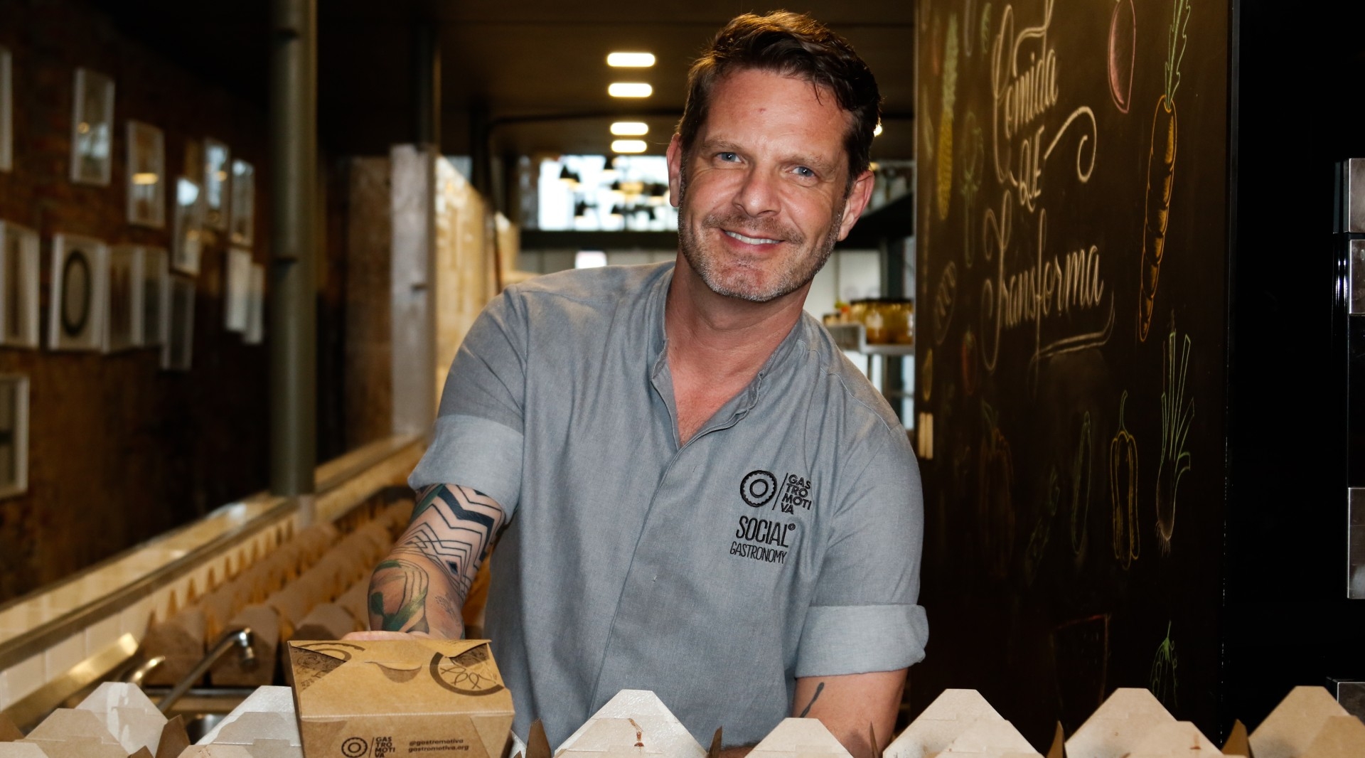Le chef brésilien David Hertz utilise la nourriture pour provoquer un changement social