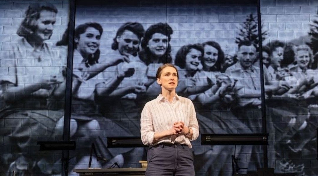 Dans "Here There are Blueberries", le dramaturge Moisés Kaufman se concentre sur les auteurs de l'Holocauste