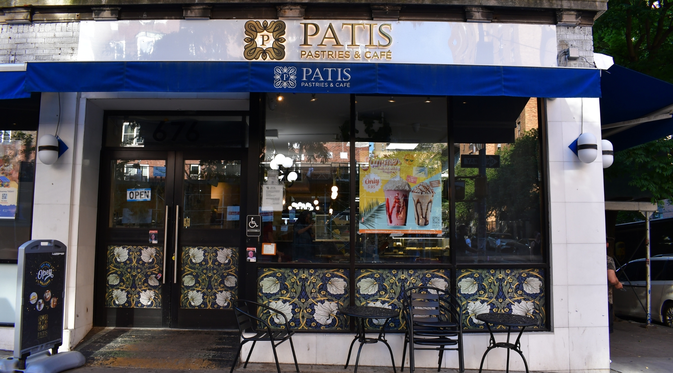 Patis, la chaîne de boulangeries casher la plus grande et la plus animée de New York, dépose son bilan