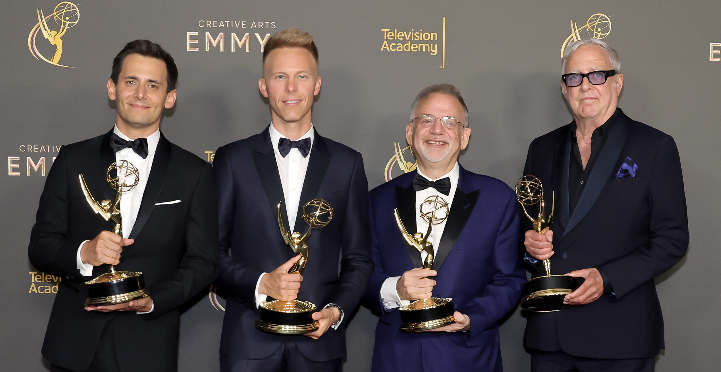 Benj Pasek devient le 8ème Juif à intégrer les rangs d'élite de l'EGOT après l'Emmy « Only Murders »