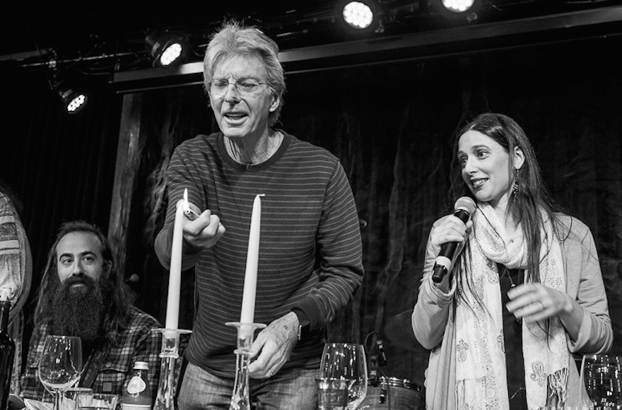 Phil Lesh, le bassiste de Grateful Dead qui a animé les seders musicaux de Pâque, est décédé à 84 ans