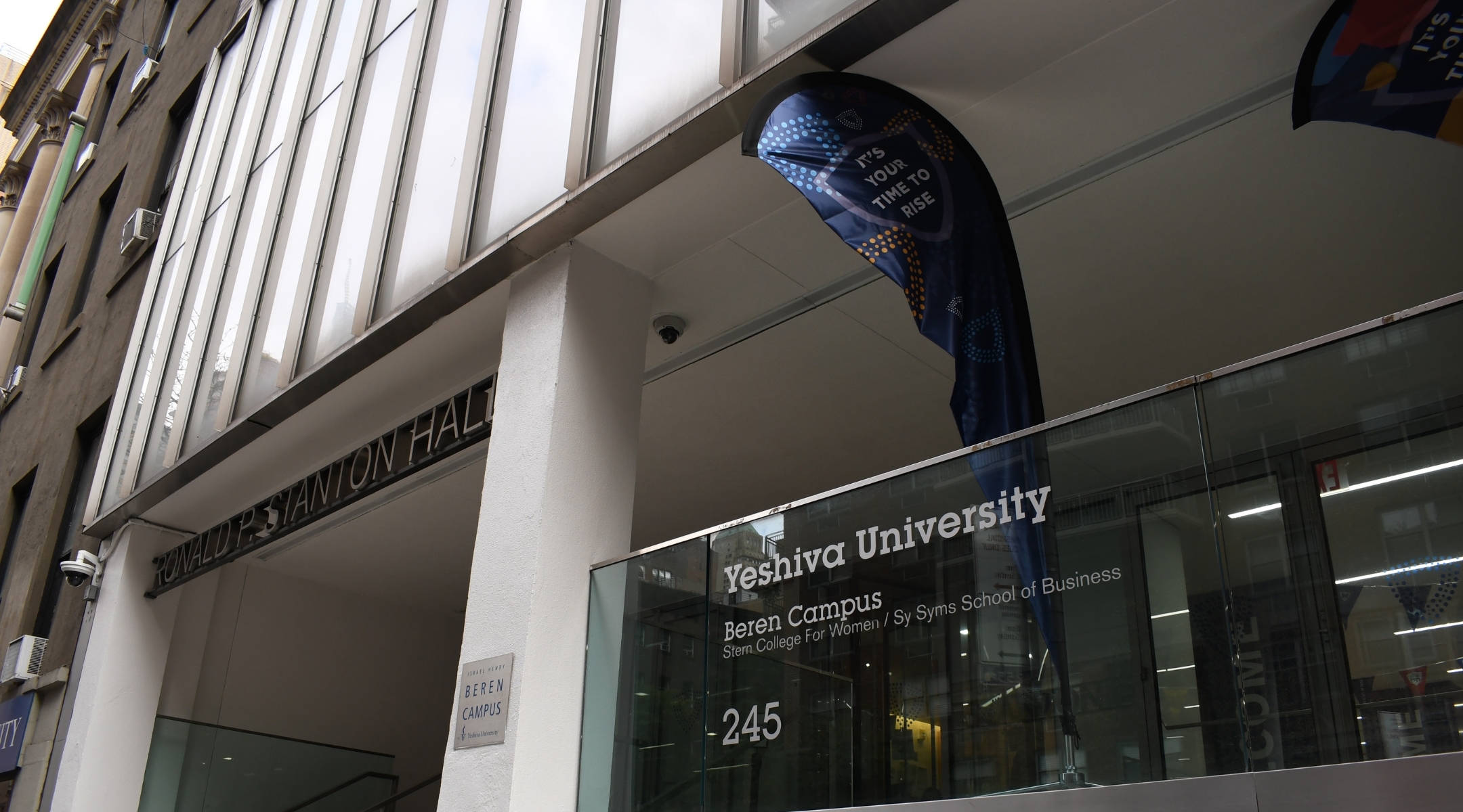 « Je suis américaine, mais je suis aussi juive » : comment les étudiantes orthodoxes votent pour la présidence